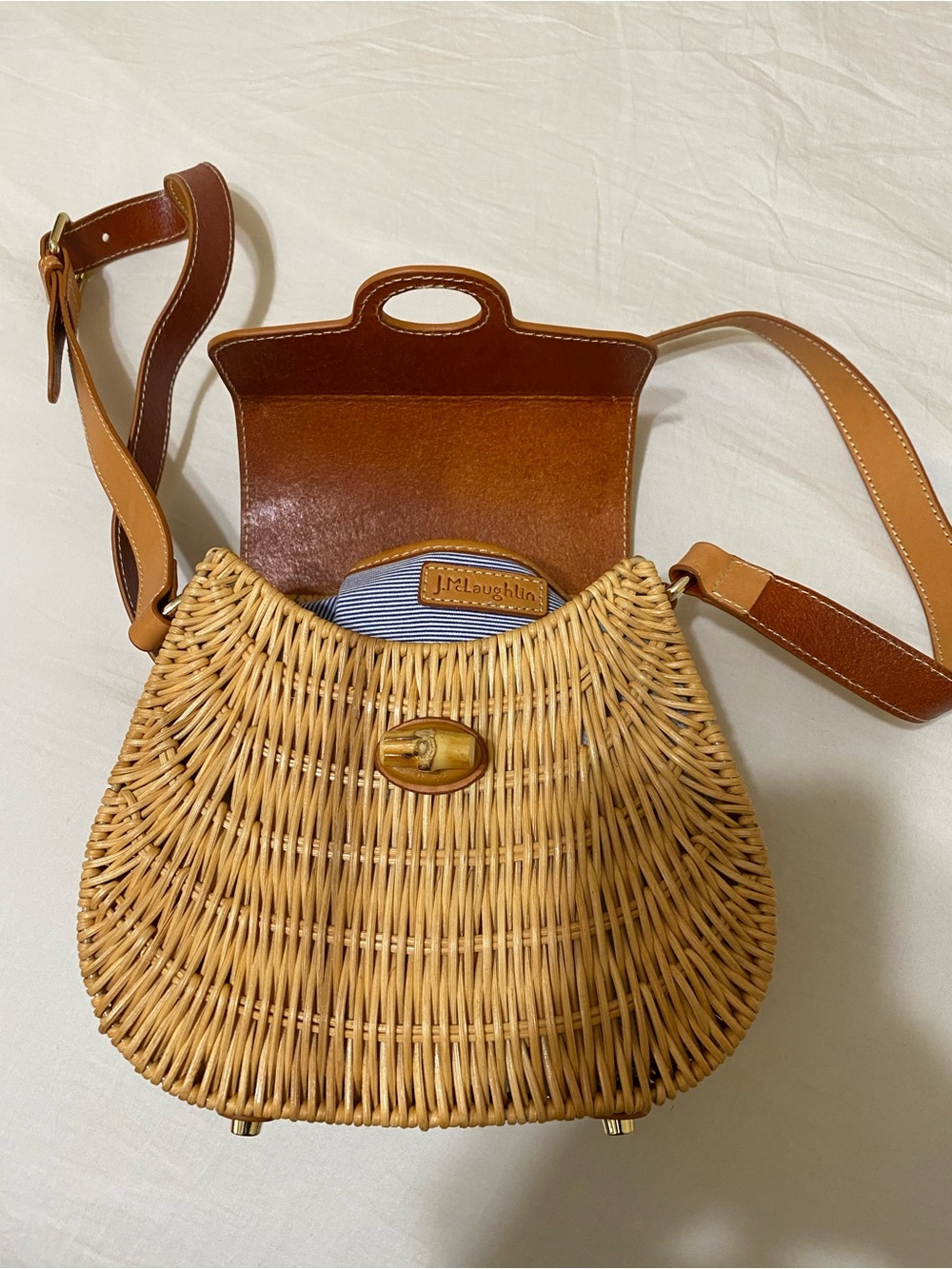 J. McLaughlin Leather and Woven Saddle crossbody Bag Size 3x7x8 - Picture 11 of 15